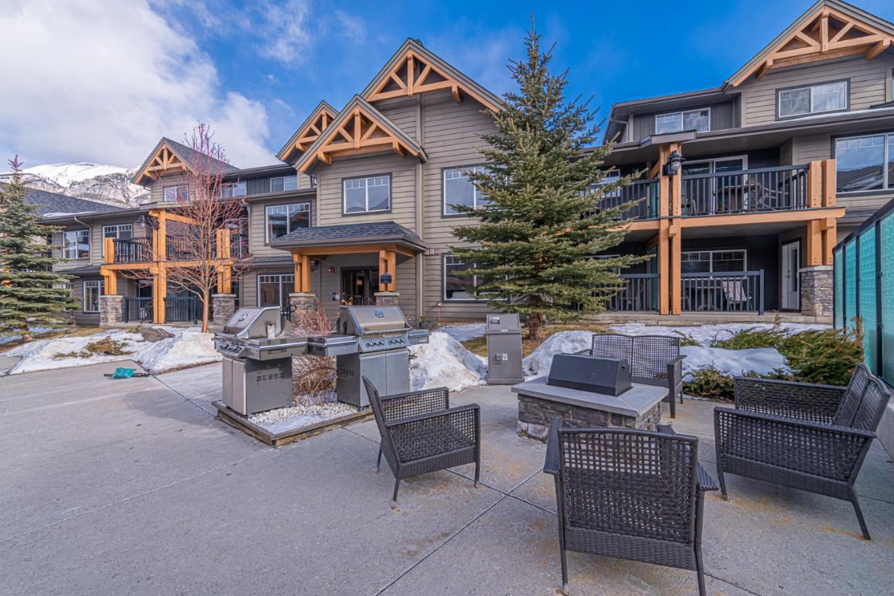Copperstone Resort - Mountain View 2 Bedroom Condo Canmore Exterior photo